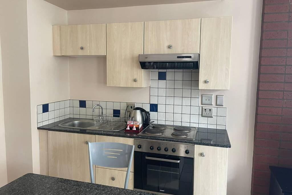 Cool & Easy Flat In The Heart Of Marshalltown ヨハネスブルグ エクステリア 写真