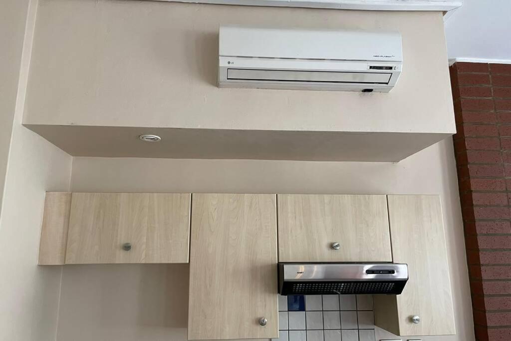 Cool & Easy Flat In The Heart Of Marshalltown ヨハネスブルグ エクステリア 写真